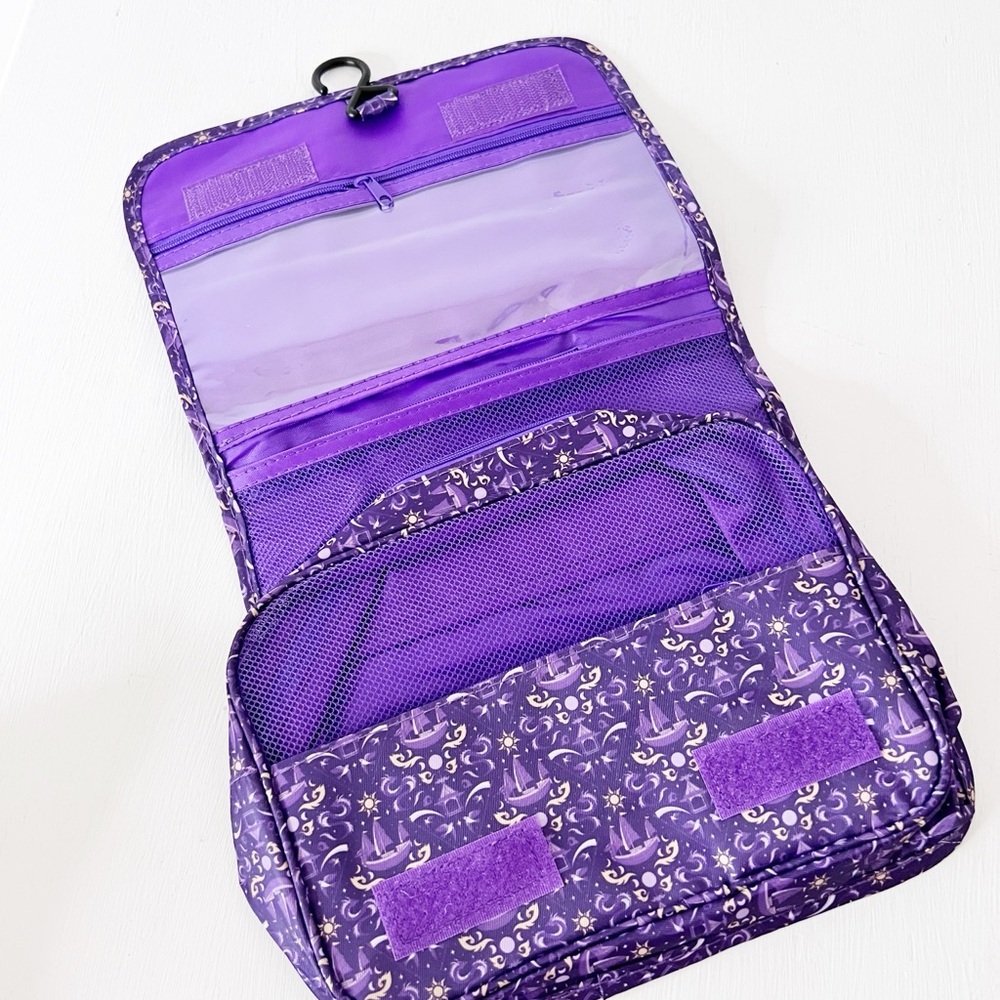 Fairyloot Hurricane Wars Travel Bag Toiletries TSA Small Carryon Ship BOOKISH - Picture 2 of 2